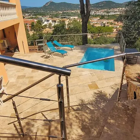Apartment Air-conditioned Opening Onto Private Pool *